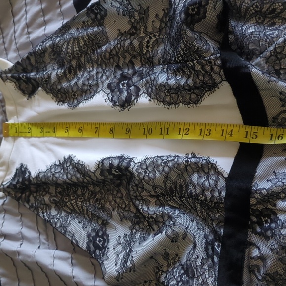 Bcbg dress ivory and black with lace. New si Size 12 - Picture 3 of 4